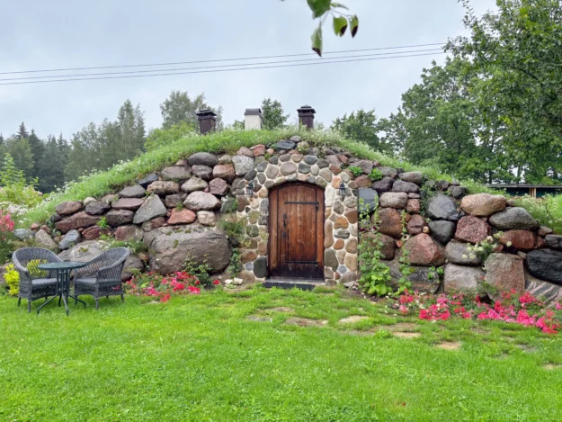 A quiet escape beneath the hillside in Saaremaa
